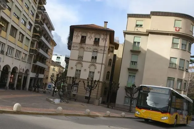 Bright Stunning Central Apartment In Front Of Lugano Lake