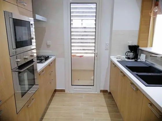 Bright Stylish 1bd Flat in Jardins De Carthage - Oda