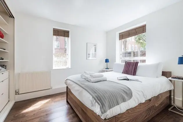 Bright and Stylish Apartment in Trendy Islington by Underthedoormat - Öne Çıkan Resim