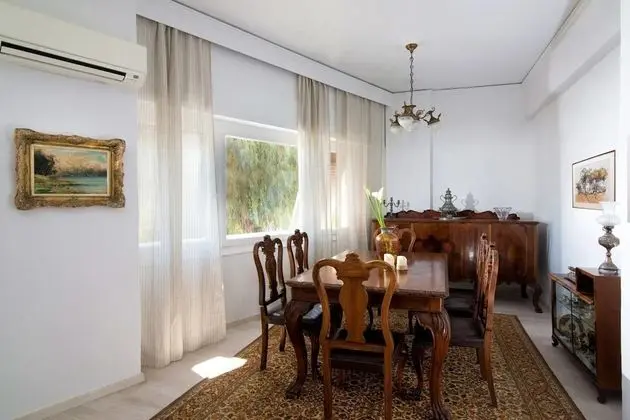 Bright stylish flat 10' walk to centre - İç Mekan
