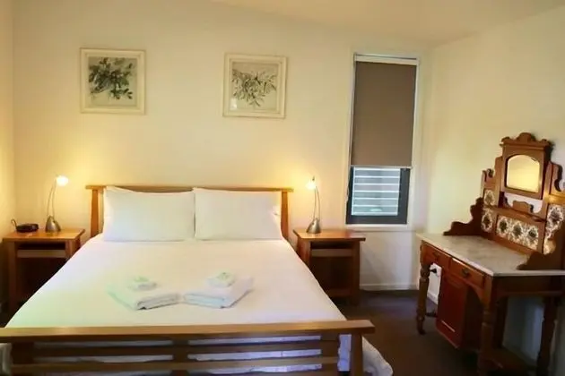 Bright Woodlands Retreat