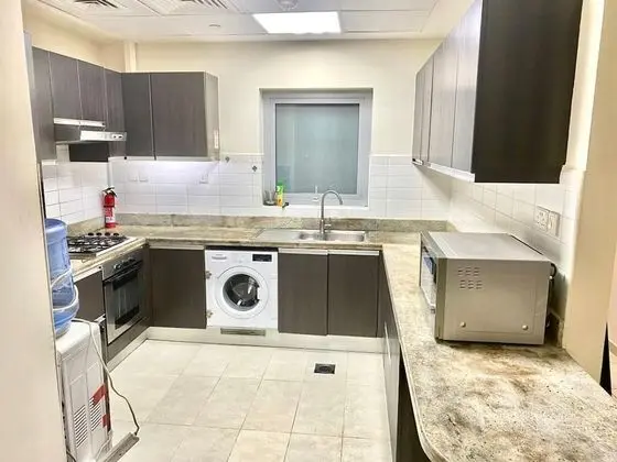 Brightline Property in Marina for Short Term Rent - Mutfak