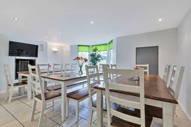 Brighton Getaways-Sunshine Central House - Yerinde Yemek