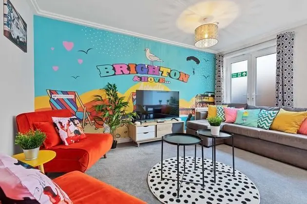 Brightons Best Big House 2