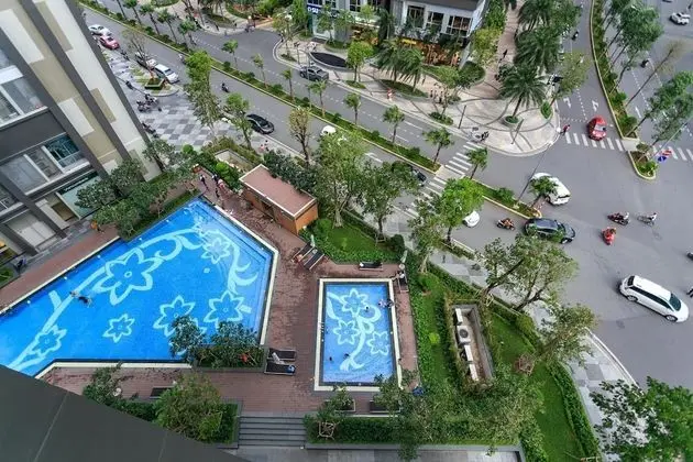 Brilliant HCMC Service Apartments - Havuz