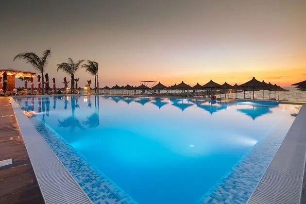 Brilliant Hotel & Spa - Dış Mekan