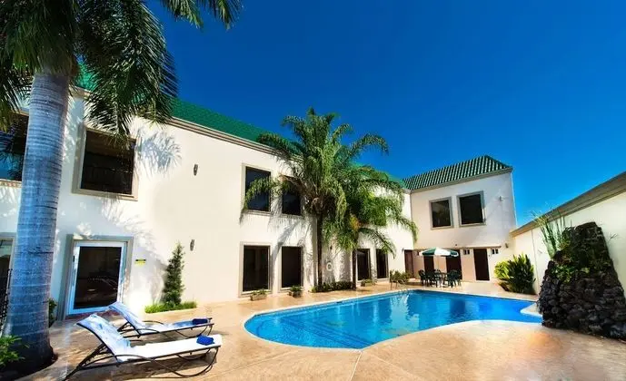 Hotel Brío Inn - Havuz