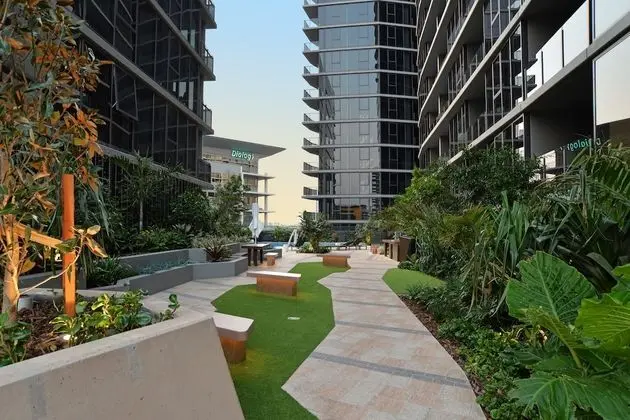 Brisbane One Apartments by CLLIX - Havuz