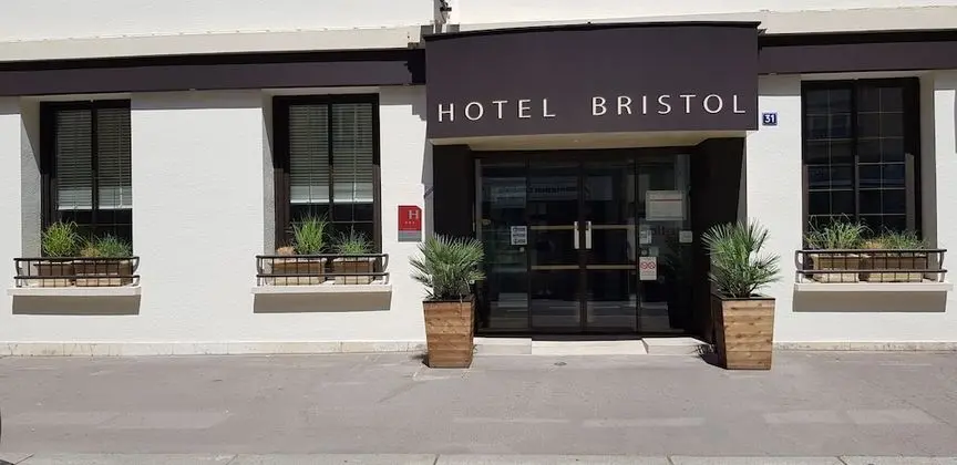 Hotel Bristol