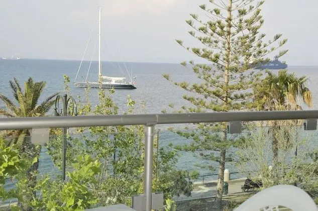 Bristol Sea View Apartments - Oda