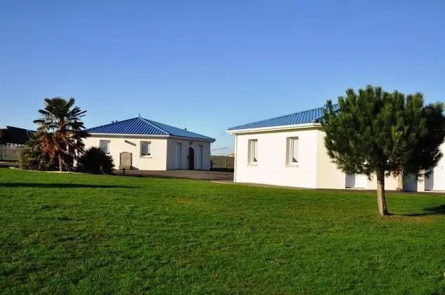 Brit Hotel Azur - Cholet - Dış Mekan