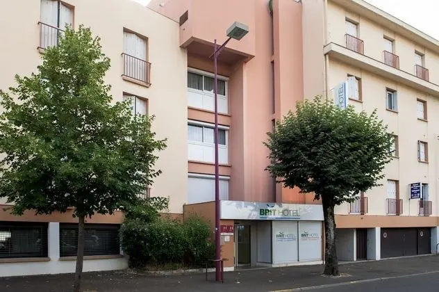 Brit Hotel Cahors - Le France - Dış Mekan