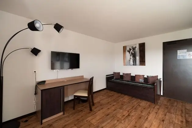 Brit Hotel Confort La Tour Blanche - Oda