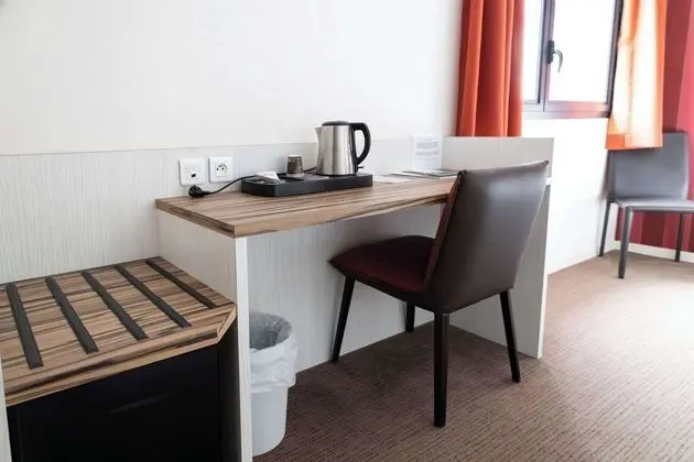 Brit Hotel Confort Saint-Lô - Oda