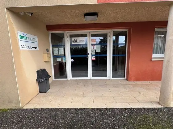 Brit Hotel Confort Villeneuve Sur Lot - Dış Mekan