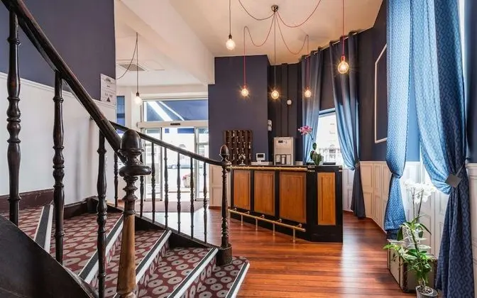 Brit Hotel De Paris - Lobi