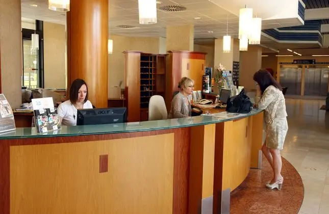 Brit Hotel Du Lac St Paul Les Dax