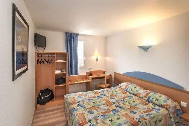 Brit Hotel Essentiel Millau - Oda