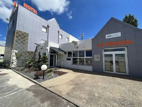Brit Hotel Le Vesoul - 1