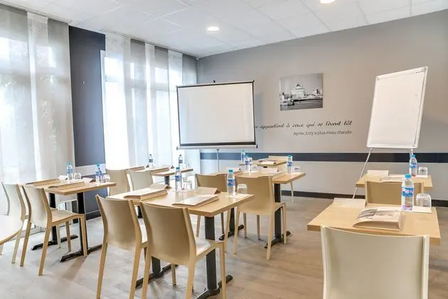 BRIT HOTEL SAINT NAZAIRE CENTRE - İş / Konferans