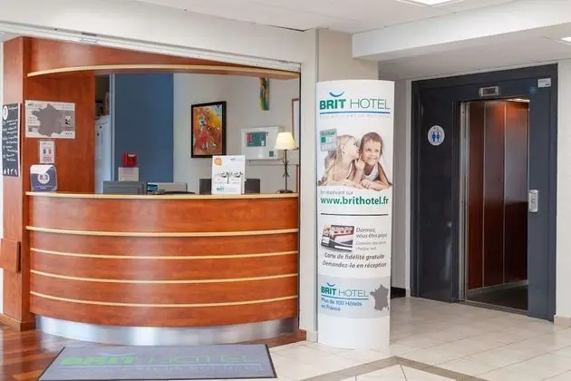 Brit Hotel Saumur - Lobi