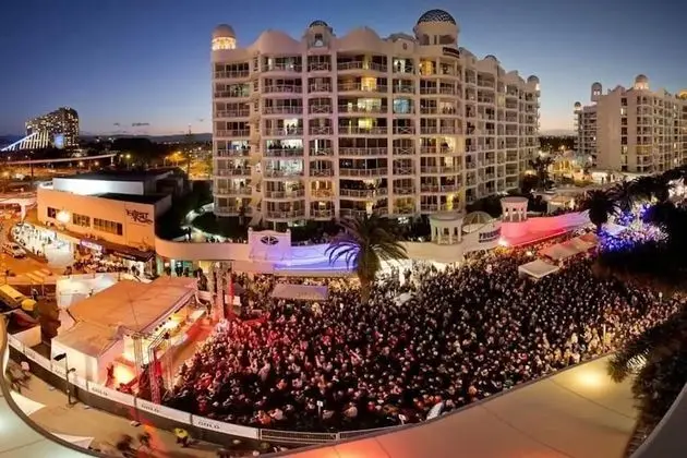 Broadbeach Holiday Apartments - Dış Mekan