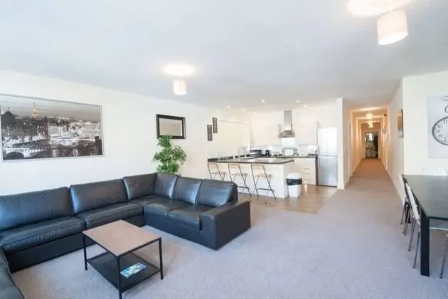 The Broadmead Forest - Spacious City Centre 3bdr Apartment - Oda