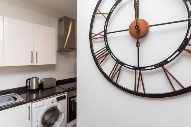 Broadwalk Apartment - Lobi