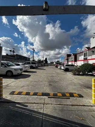 The Broadway Inn - Dış Mekan