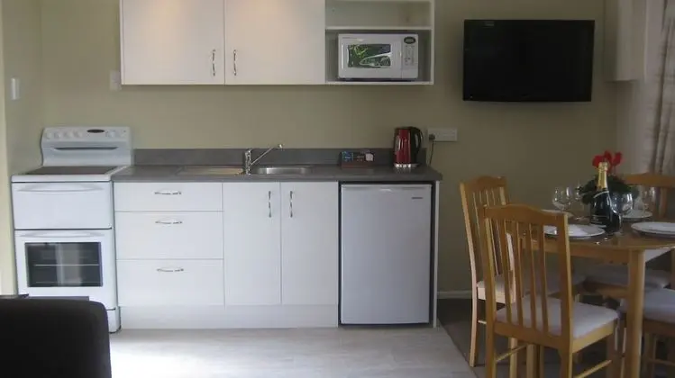 Broadway Lodge Motel - Mutfak