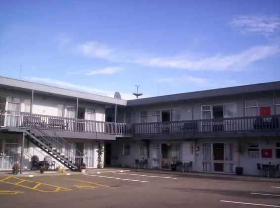 Broadway Motor Inn - Dış Mekan