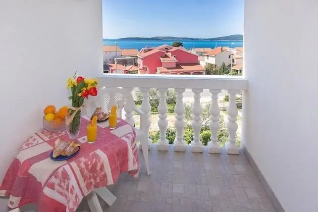 Brodarica Penthouse 42, Sea View - Dış Mekan