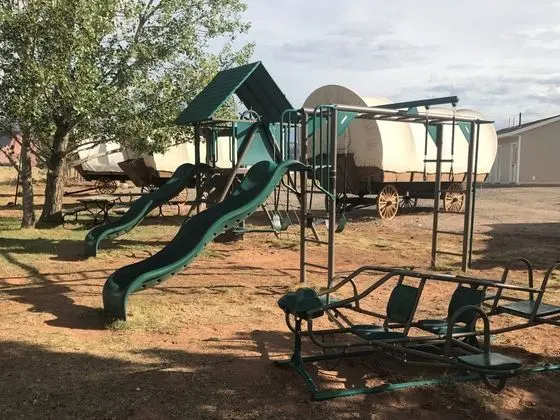 Broken Spur Inn & Steakhouse