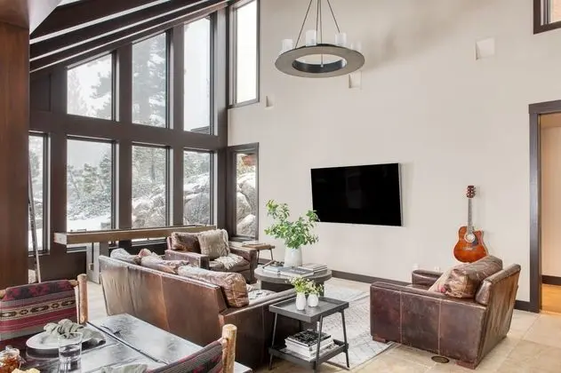 Bronson by Avantstay Luxurious Squaw Valley Home On The Slopes! - İç Mekan