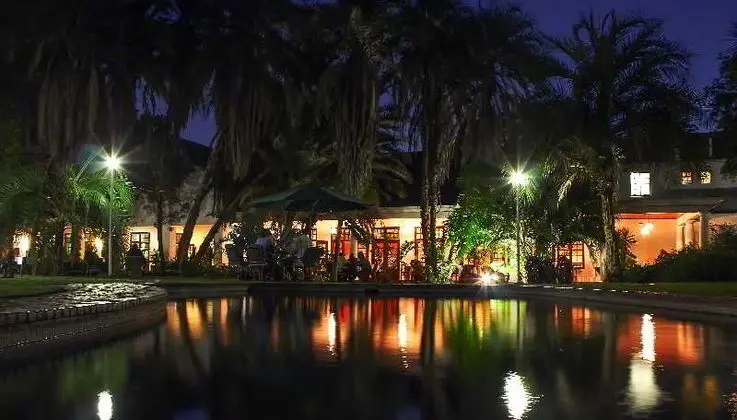 Bronte the Gardens Hotel