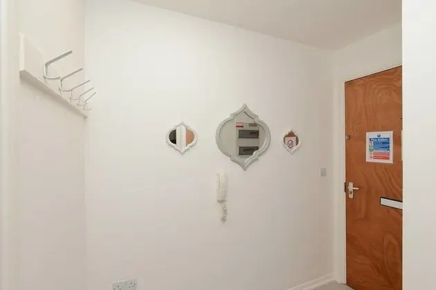 Brook Court - Lobi