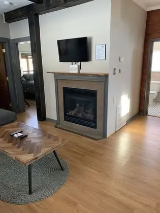 Brook Road Cabin - İç Mekan