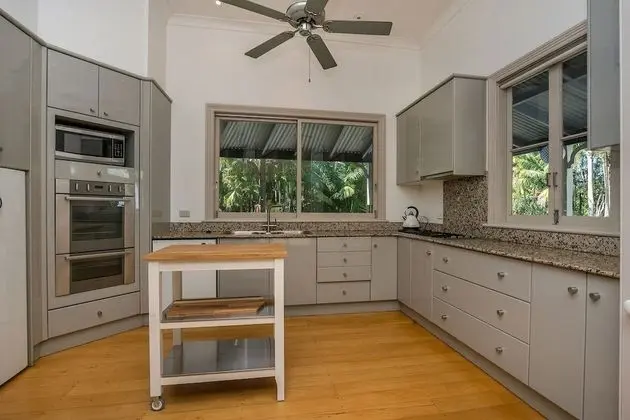 Brookbank - Byron hinterland estate - Mutfak