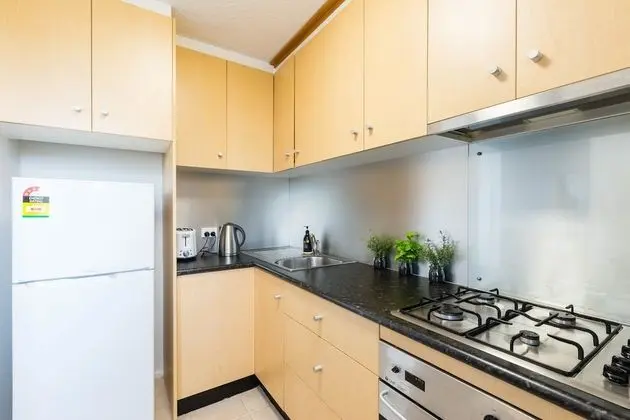 BROOKE, 1BDR St.Kilda Apartment - Mutfak