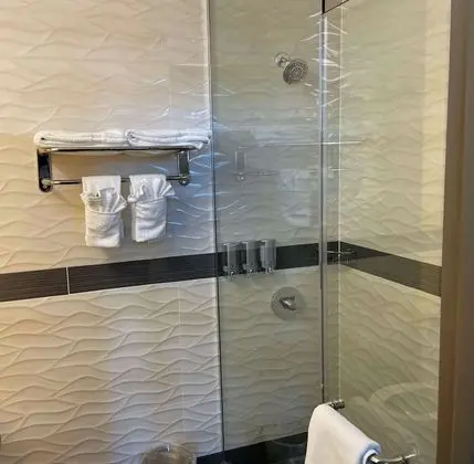 Brooklyn Vybe Hotel, Ascend Hotel Collection - Banyo Tipleri