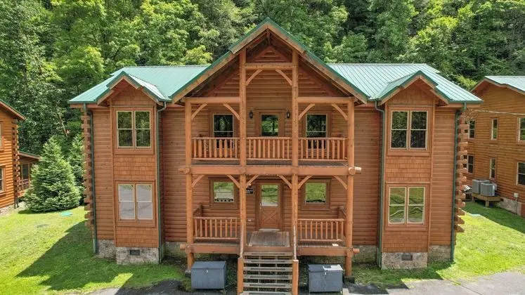 Brookshore by Avantstay Relaxing Backyard Creek, 10mins From Pigeon Forge - Dış Mekan