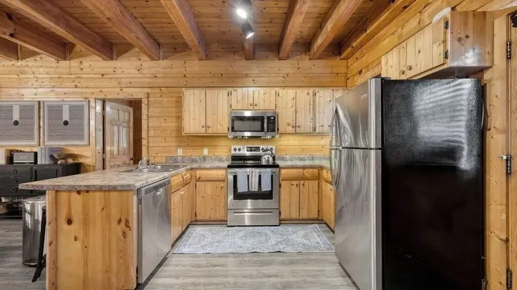 Brookshore by Avantstay Relaxing Backyard Creek, 10mins From Pigeon Forge - İç Mekan