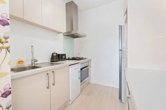 Brookside Gem Modern 2 Bedroom Apartment - Mutfak