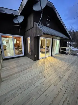 Brookside Hideaway, Brook Road Inn