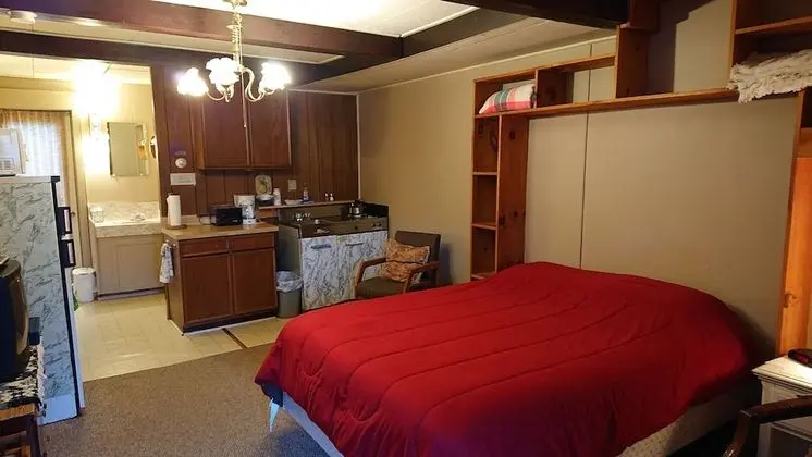 Brookside Motor inn - Oda