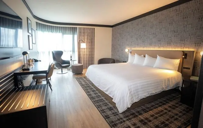 Brookstreet Hotel