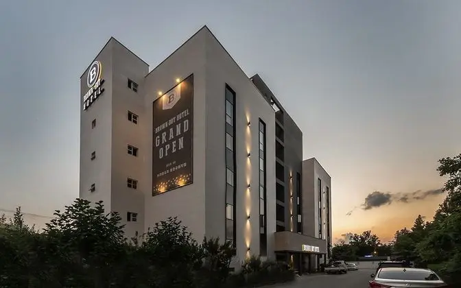 Brown Dot Dongchon Amusement Park