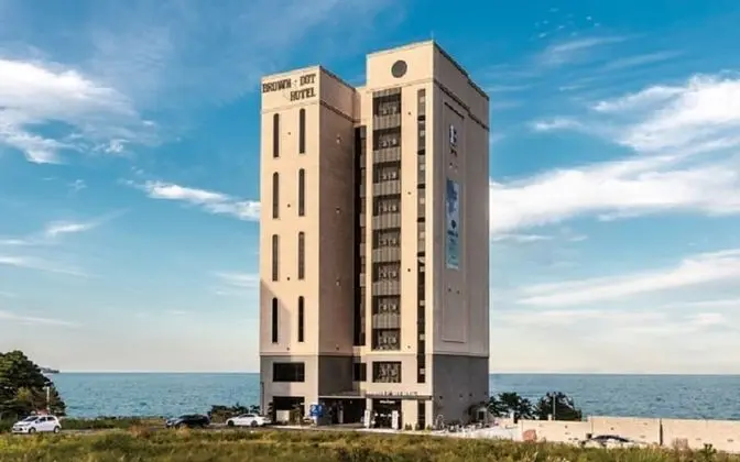Brown Dot Hotel Jungja Beach