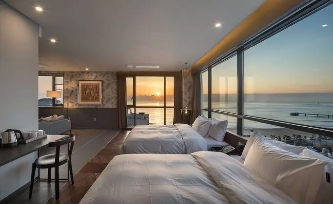 Brown Dot Hotel Songjeong