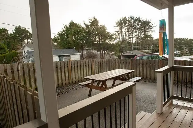 Browne's Beach N'pad